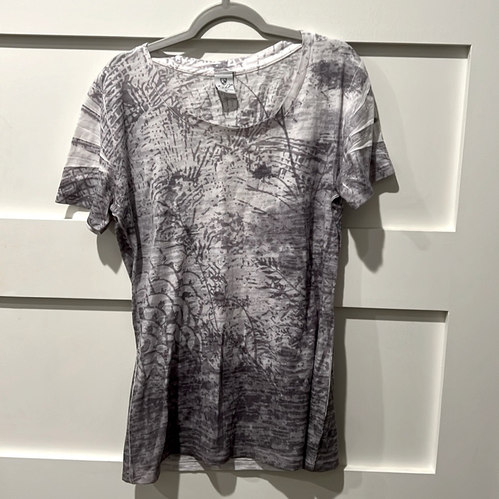 Kuhl top, size medium, like new, perfect for layering or to wear alone